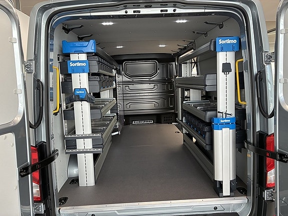 Volkswagen Crafter 14 of 17