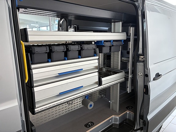 Volkswagen Crafter 17 of 17