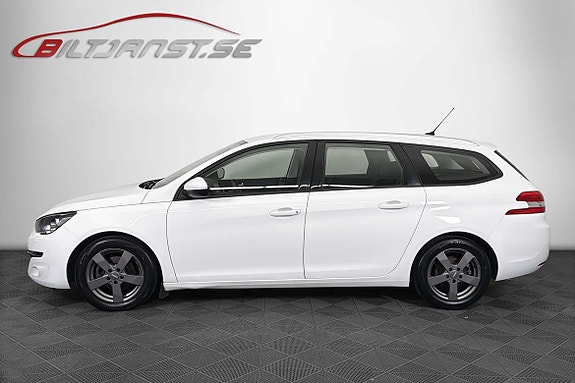 Peugeot 308 SW 2 of 9
