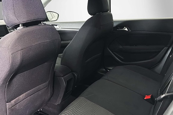 Peugeot 308 SW 5 of 9