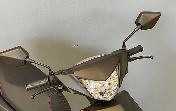Motocr Comet Pure Hyper 6 of 19