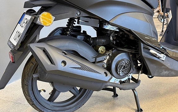 Motocr Comet Pure Hyper 9 of 19