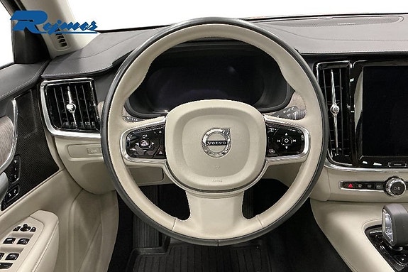 Volvo V90 8 of 18