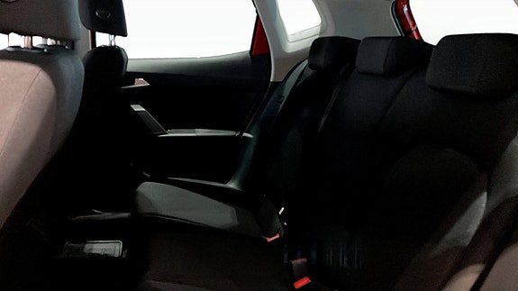 Seat Arona 11 of 12