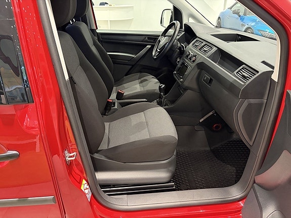 Volkswagen Caddy 8 of 11