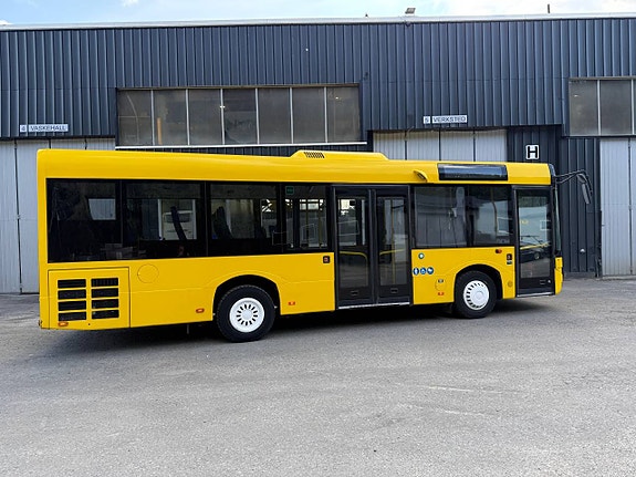 Solaris Urbino. 8,95 m längd! 2 of 12