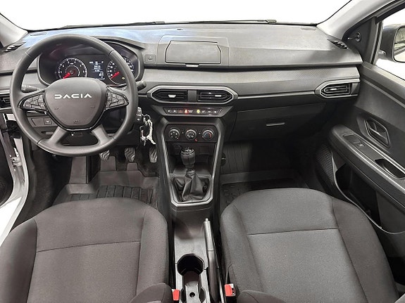 Dacia Sandero 8 of 11