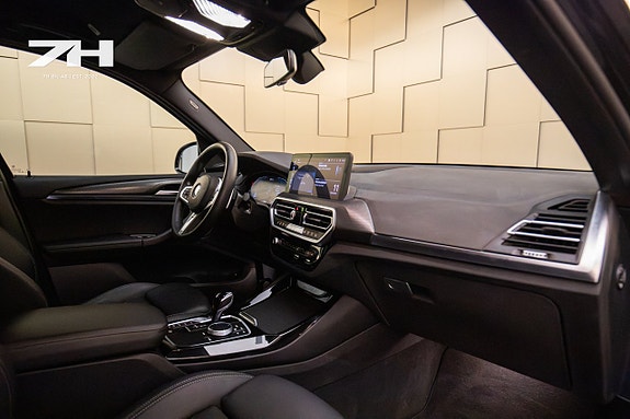 BMW X3 16 of 21