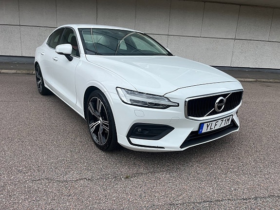 Volvo S60 2 of 20