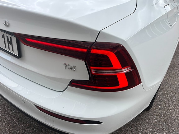 Volvo S60 8 of 20