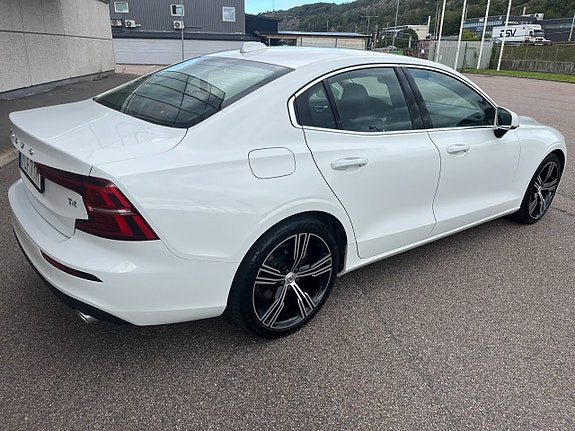 Volvo S60 5 of 20