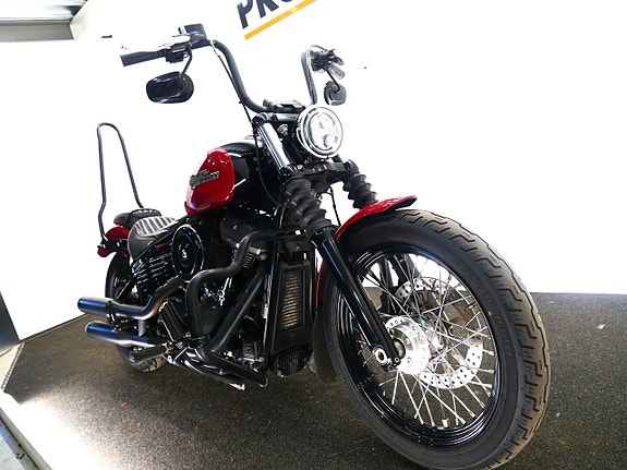 Harley-Davidson Street Bob FXBB 2 of 7