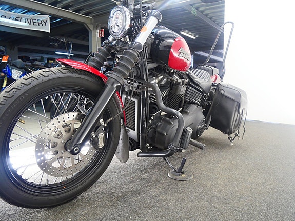 Harley-Davidson Street Bob FXBB 5 of 7