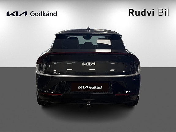 Kia EV6 5 of 14