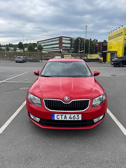 Skoda Octavia 5 of 8