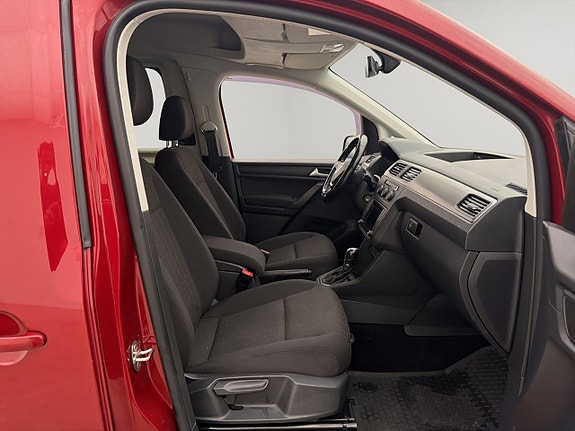 Volkswagen Caddy Maxi 27 of 30