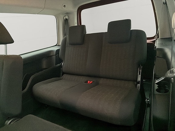 Volkswagen Caddy Maxi 25 of 30