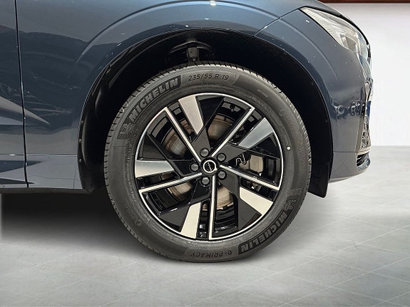 Volvo XC60 9 of 16