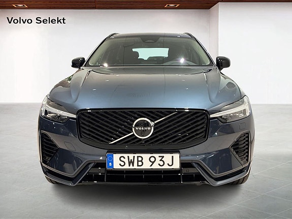 Volvo XC60 8 of 16
