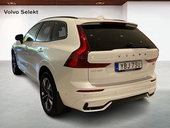 Volvo XC60 2 of 14