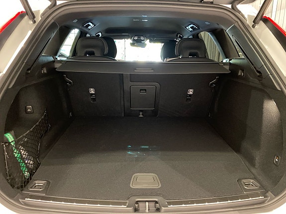 Volvo XC60 13 of 14