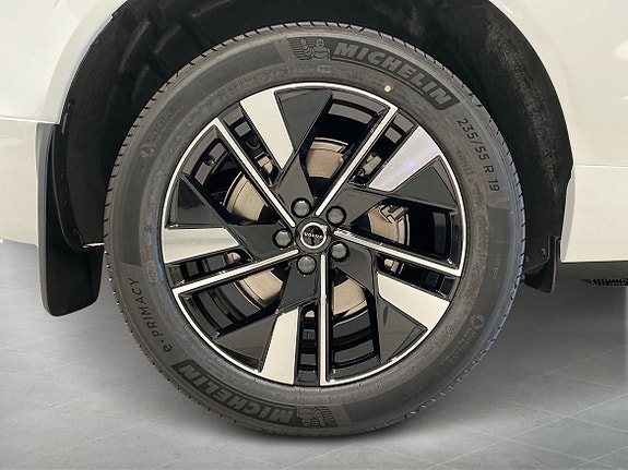 Volvo XC60 9 of 14
