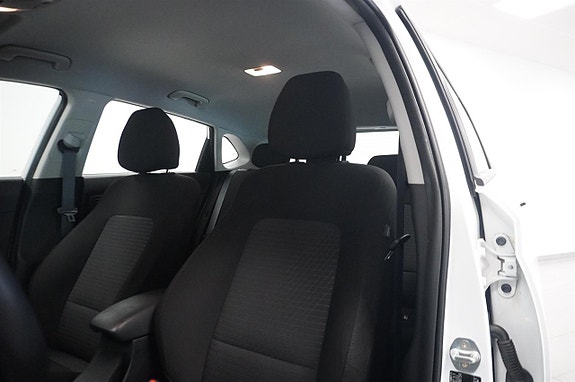 Hyundai i20 4 of 16