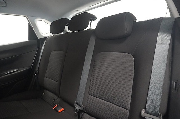 Hyundai i20 5 of 16