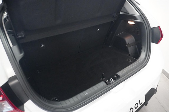 Hyundai i20 6 of 16