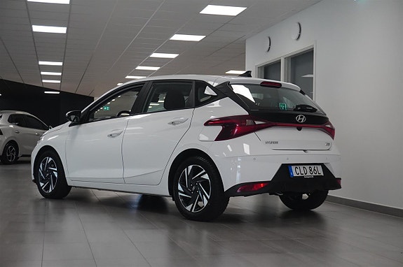 Hyundai i20 3 of 16