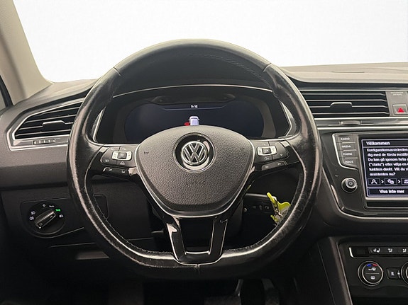 Volkswagen Tiguan 14 of 28
