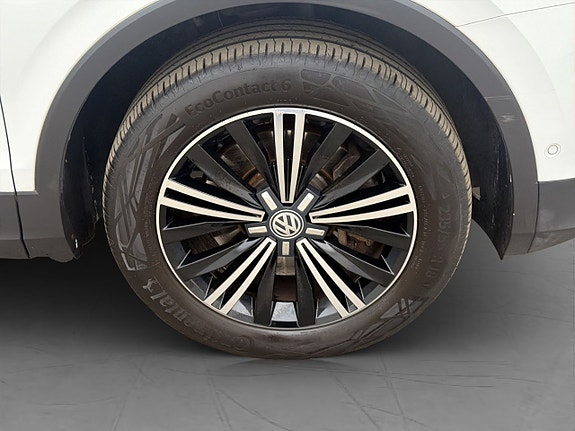 Volkswagen Tiguan 28 of 28