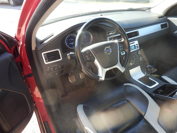 Volvo V70 5 of 5