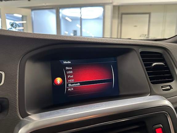 Volvo V60 16 of 18
