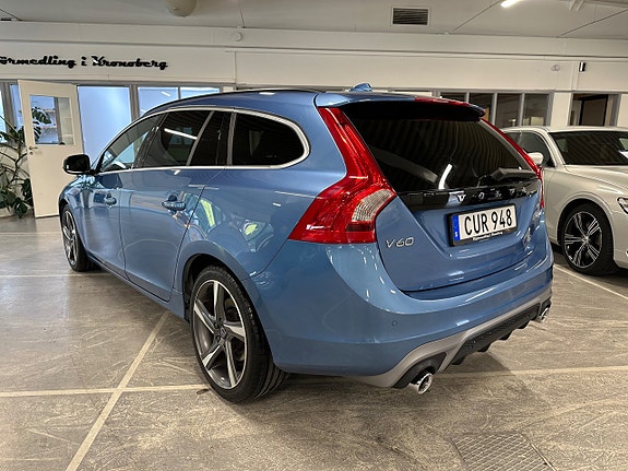 Volvo V60 4 of 18