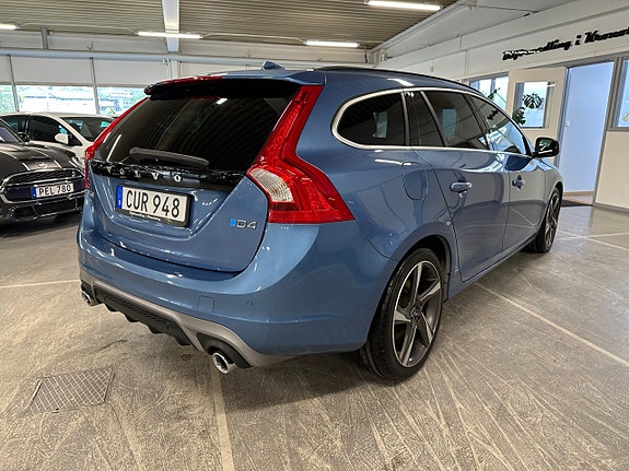 Volvo V60 3 of 18
