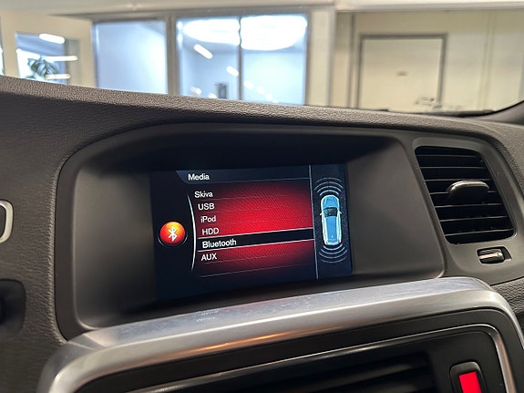 Volvo V60 17 of 18