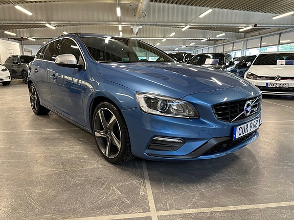 Volvo V60 2 of 18