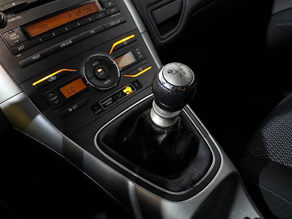 Toyota Auris 20 of 27