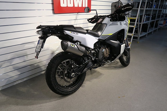 Husqvarna Norden 901 2 of 6