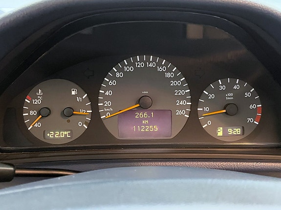 Mercedes-Benz CLK430 22 of 23