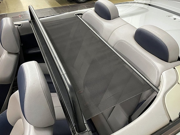 Mercedes-Benz CLK430 13 of 23