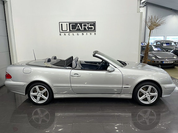 Mercedes-Benz CLK430 3 of 23
