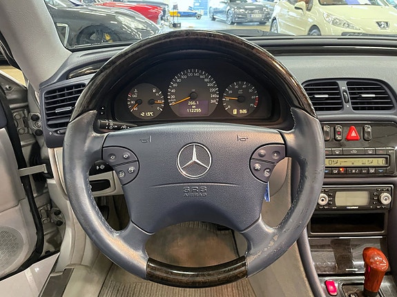 Mercedes-Benz CLK430 16 of 23