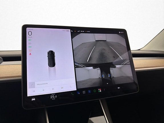 Tesla Model 3 18 of 30