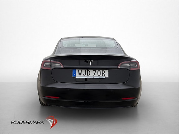 Tesla Model 3 8 of 30