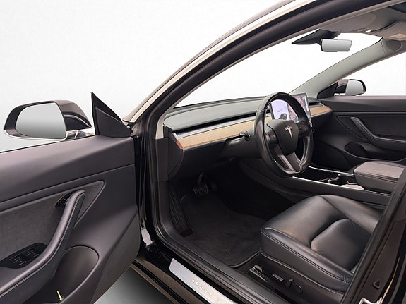 Tesla Model 3 10 of 30