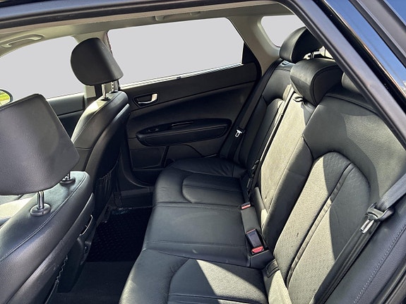Kia Optima 9 of 17