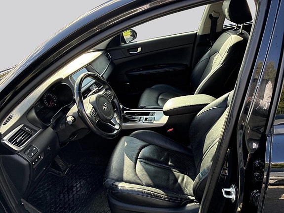 Kia Optima 8 of 17