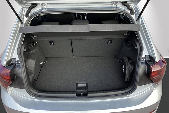Volkswagen Polo 9 of 15